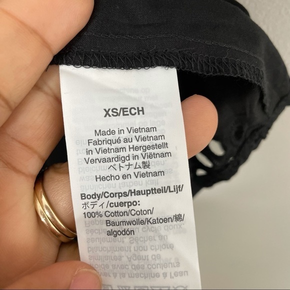 Madewell Daisy Eyelet Flutter-Sleeve Yoke Top XXS - Picture 6 of 10